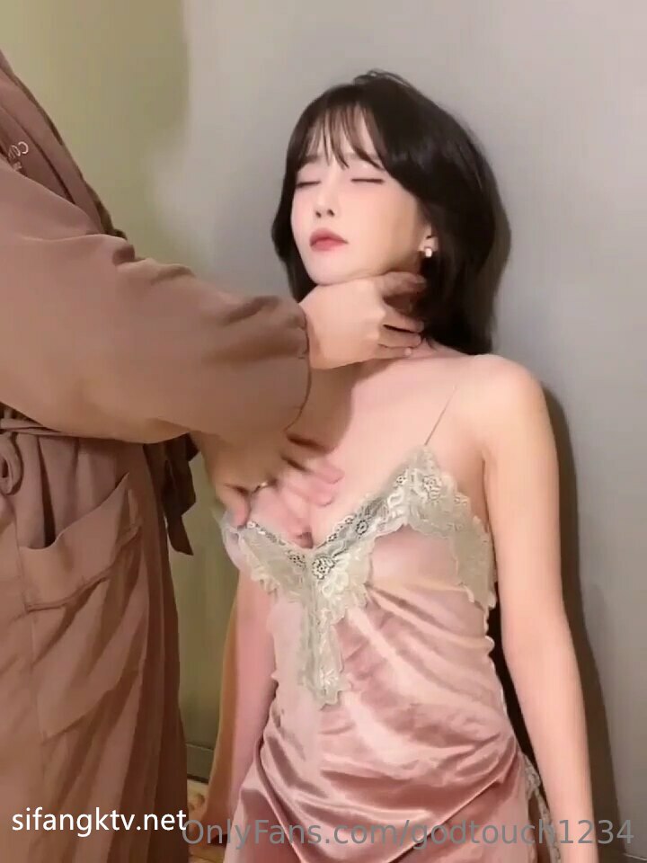 出差邂逅醉酒电臀美骚妇 进房间推倒无套插穴就干 后入浪叫 抽插猛操内射中出 一夜情连操她两炮 高清版